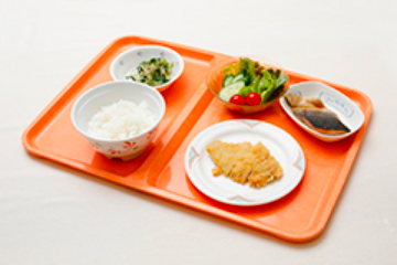 昼食例